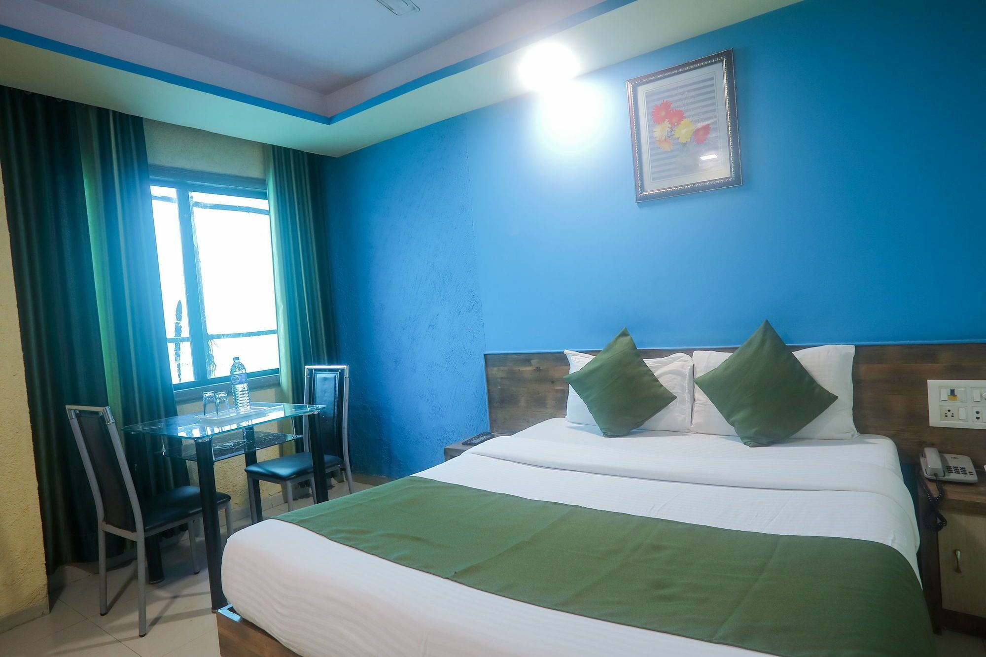 Oyo 8760 Hotel Arma Residency Mumbai Exterior photo